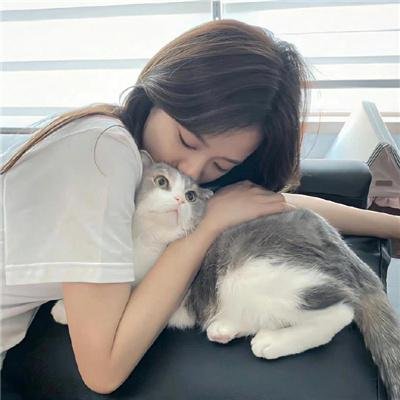 美女和液体人